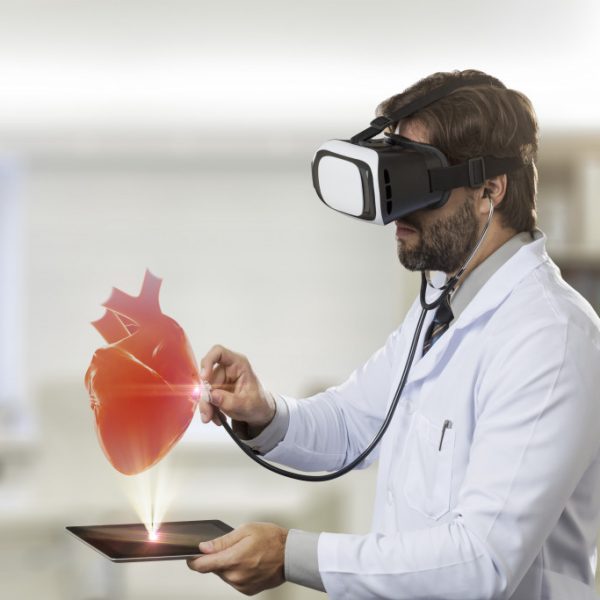 model of heart through VR glasses